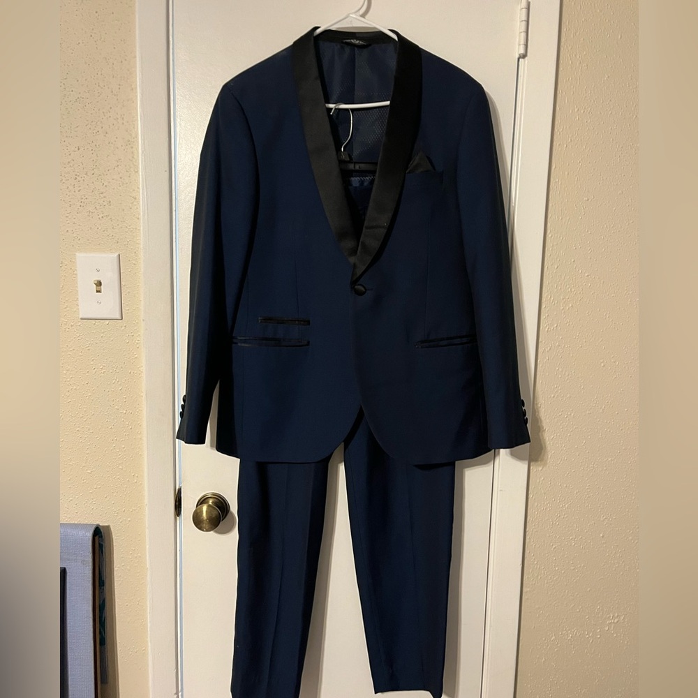 Navy blue suite with black trim by West End pants are 40L 34W drop 06L